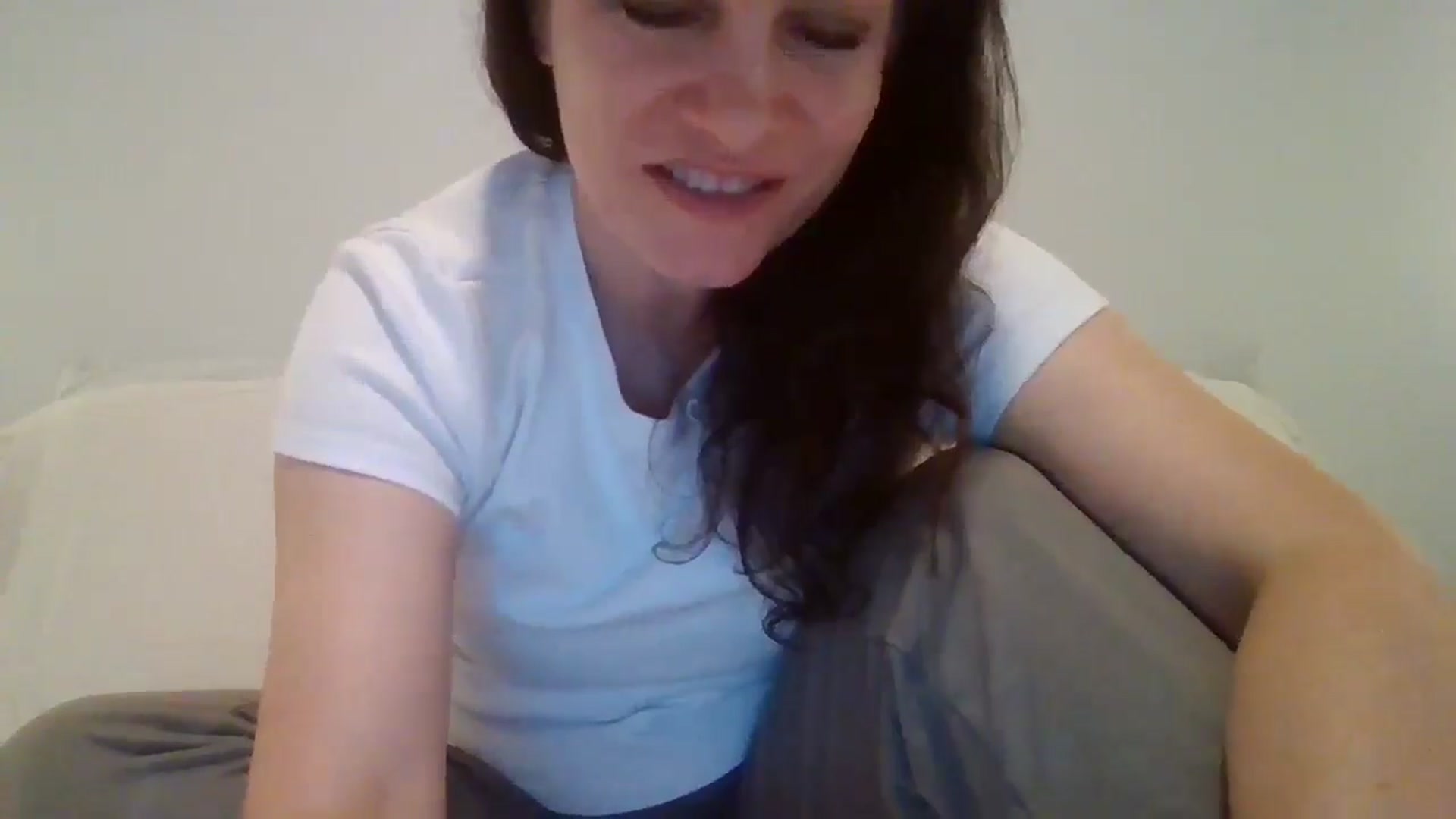 Gallery image thumbnail from LVDOLL's myfreecams stream on, 04/10/2026, 04:31 image 6 of 20