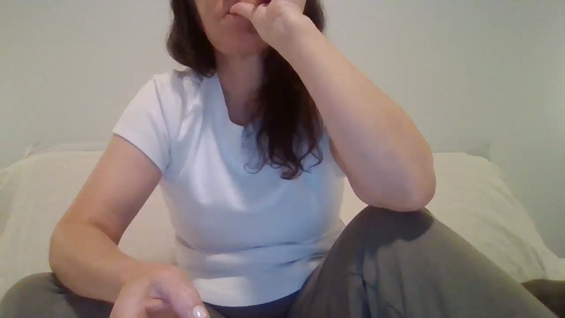 Gallery image thumbnail from LVDOLL's myfreecams stream on, 04/10/2026, 04:31 image 4 of 20