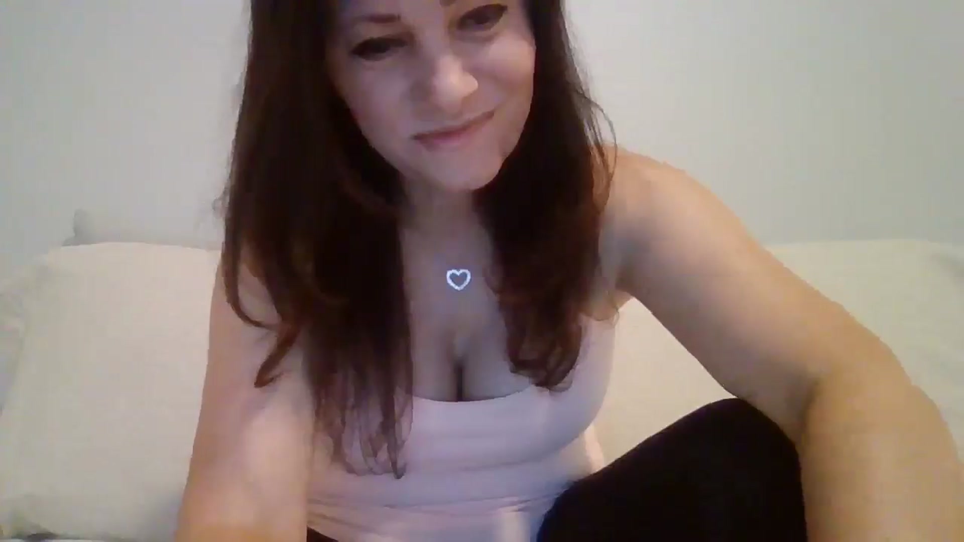 Gallery image thumbnail from LVDOLL's myfreecams stream on, 04/12/2026, 04:04 image 5 of 20