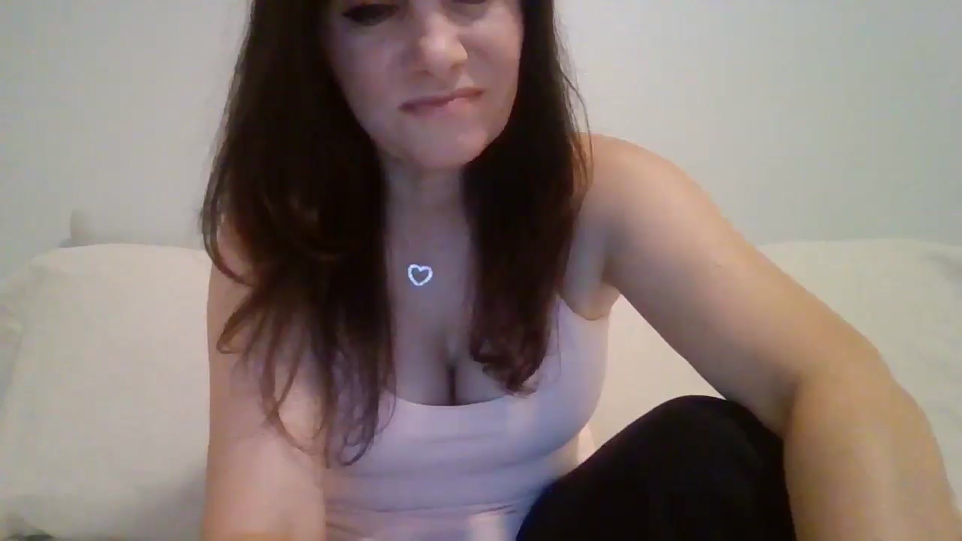 Gallery image thumbnail from LVDOLL's myfreecams stream on, 04/12/2026, 04:04 image 11 of 20