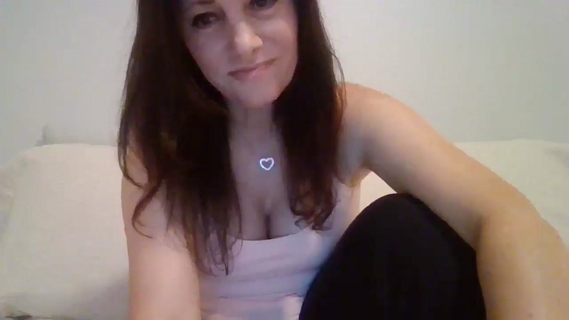 Gallery image thumbnail from LVDOLL's myfreecams stream on, 04/12/2026, 04:04 image 8 of 20