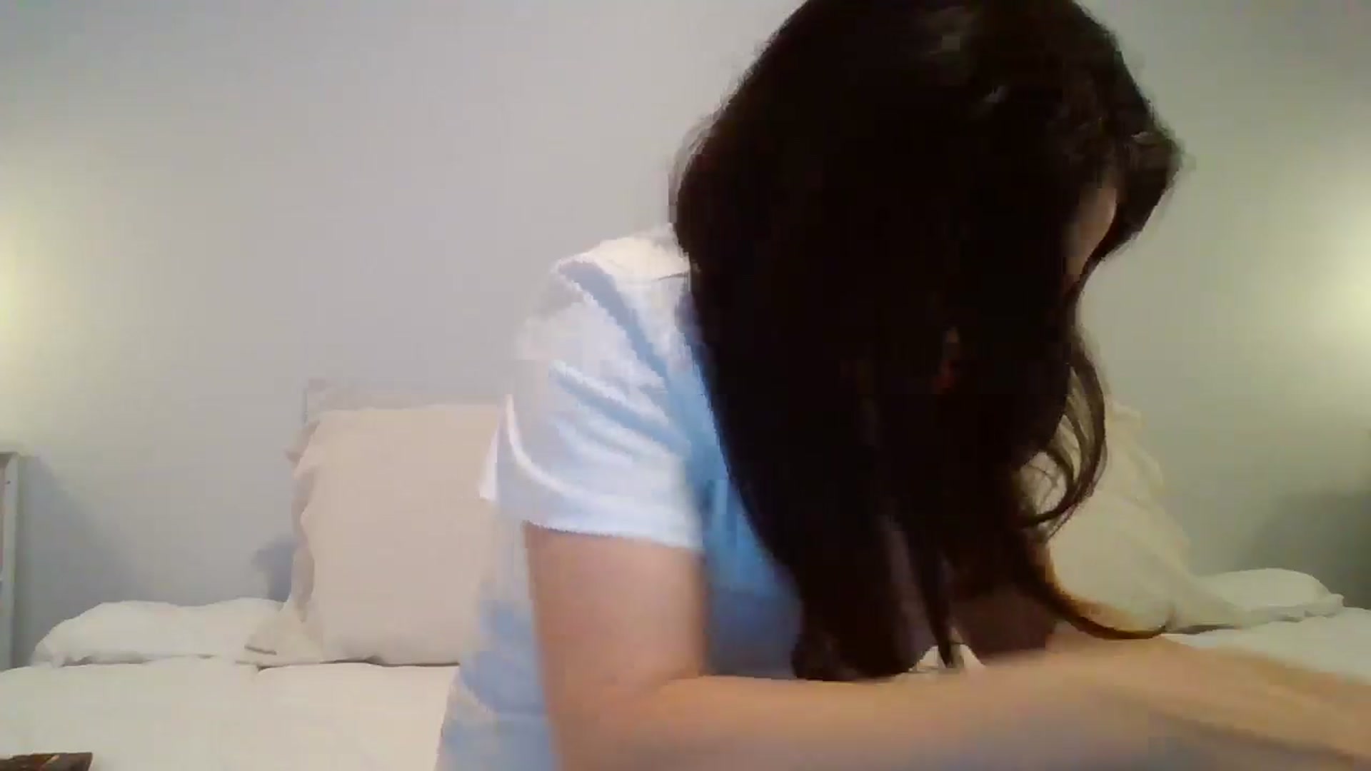 Gallery image thumbnail from LVDOLL's myfreecams stream on, 04/16/2026, 04:41 image 18 of 20
