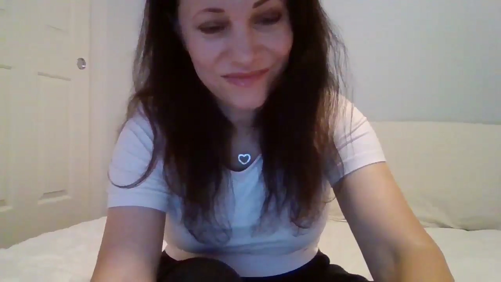 Gallery image thumbnail from LVDOLL's myfreecams stream on, 04/17/2026, 05:05 image 15 of 20