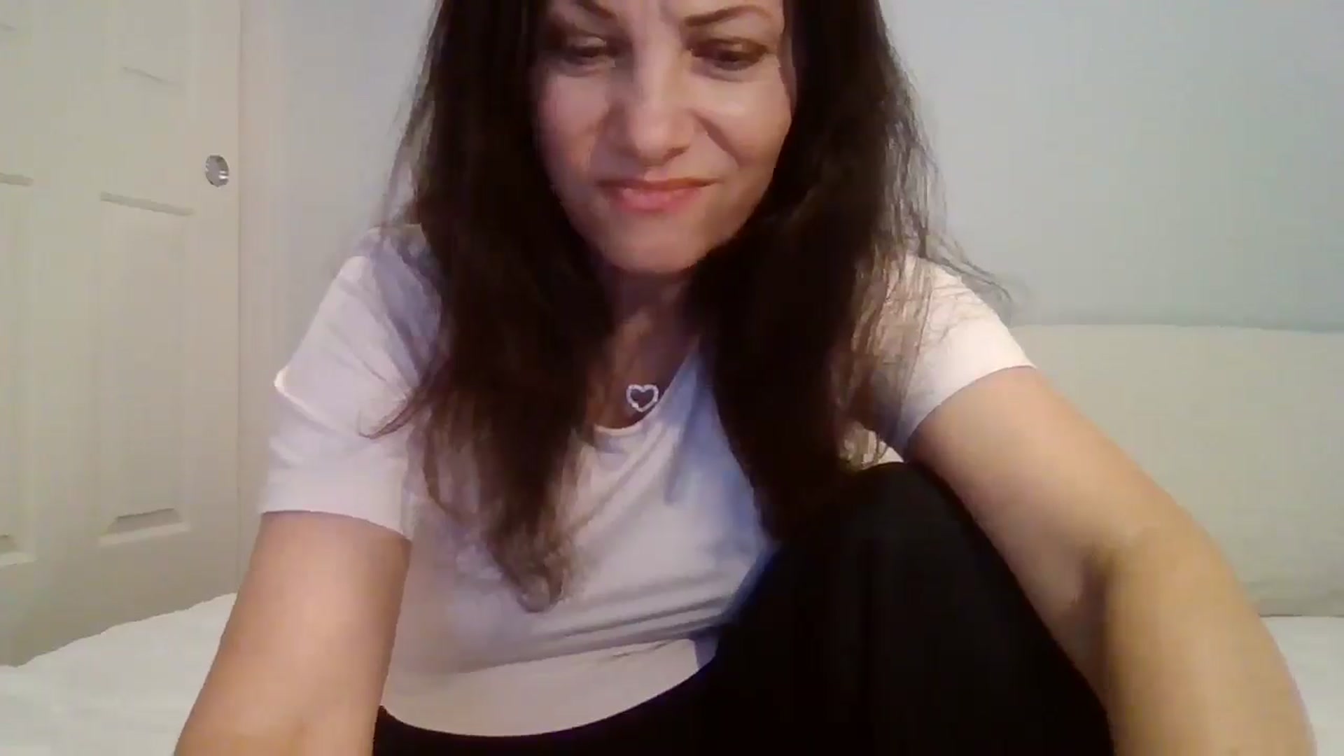 Gallery image thumbnail from LVDOLL's myfreecams stream on, 04/17/2026, 05:05 image 6 of 20