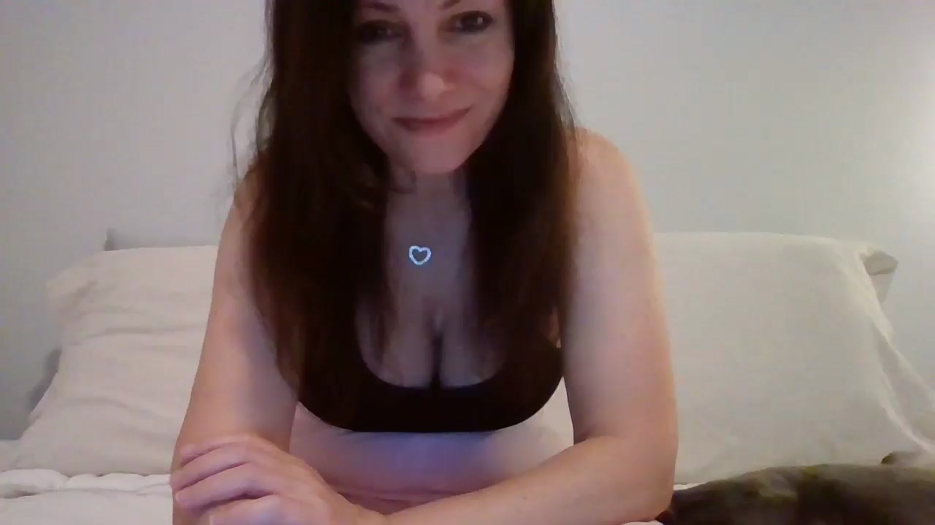 Gallery image thumbnail from LVDOLL's myfreecams stream on, 04/19/2026, 04:43 image 4 of 20