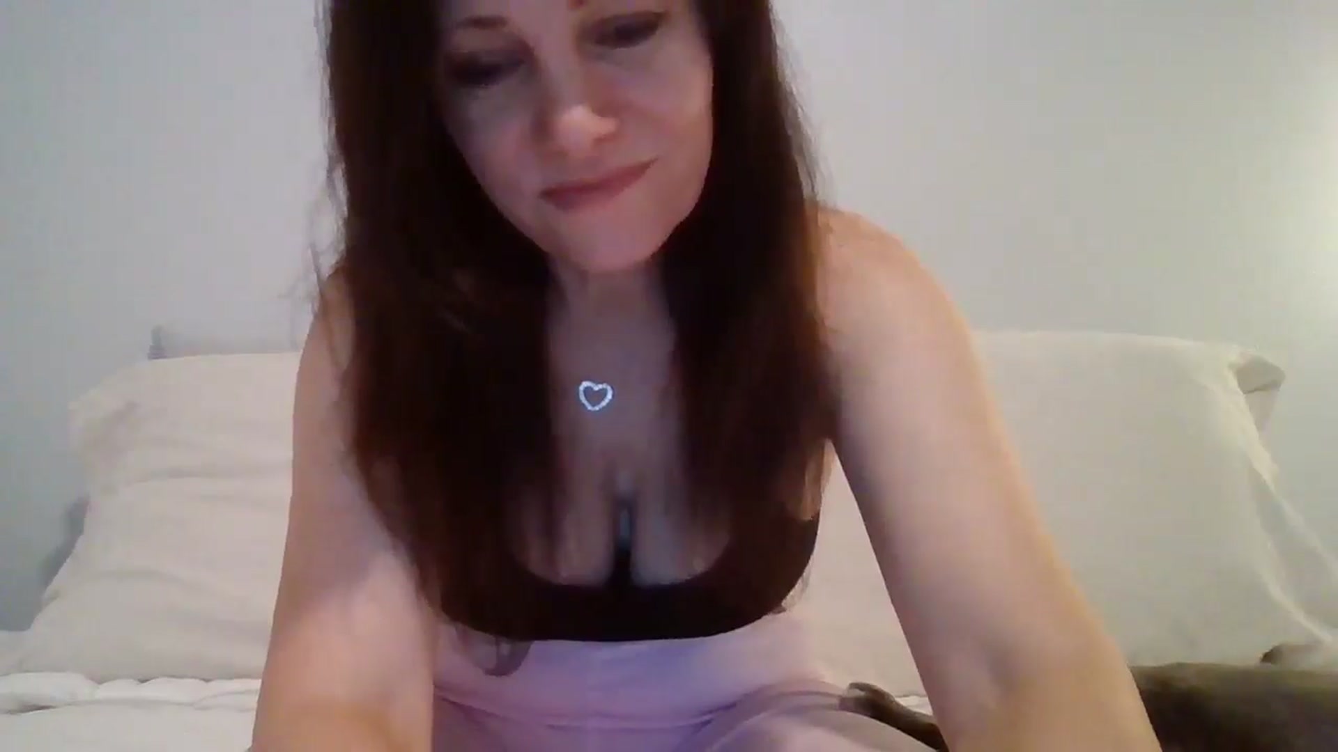 Gallery image thumbnail from LVDOLL's myfreecams stream on, 04/19/2026, 04:43 image 6 of 20