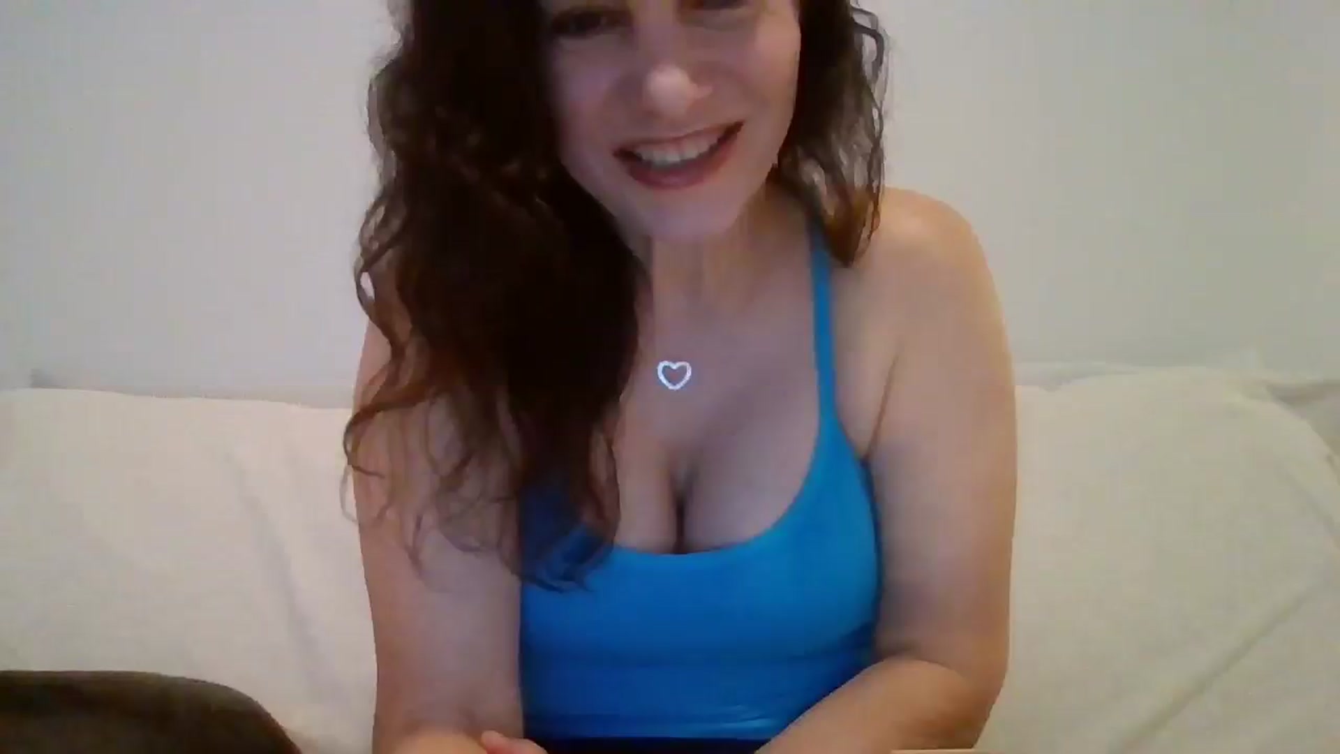 Gallery image thumbnail from LVDOLL's myfreecams stream on, 04/20/2026, 04:05 image 2 of 20