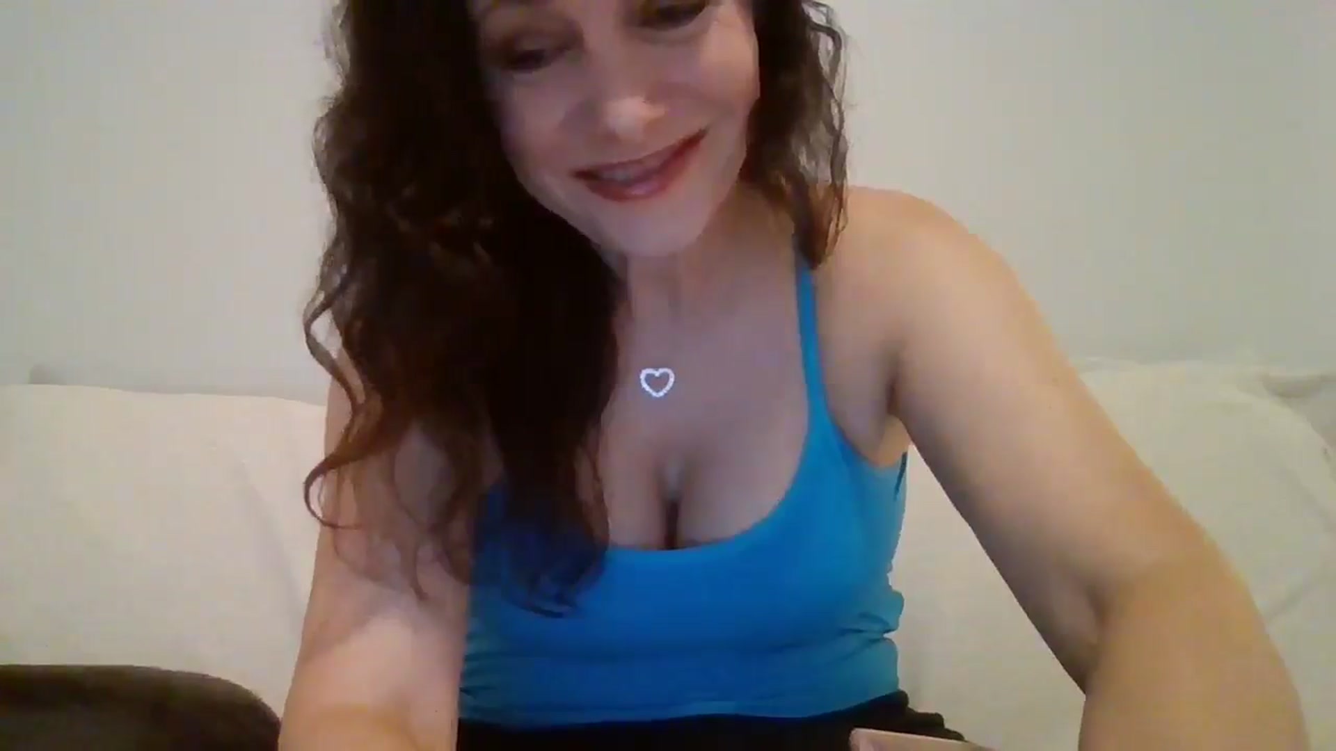Gallery image thumbnail from LVDOLL's myfreecams stream on, 04/20/2026, 04:05 image 3 of 20