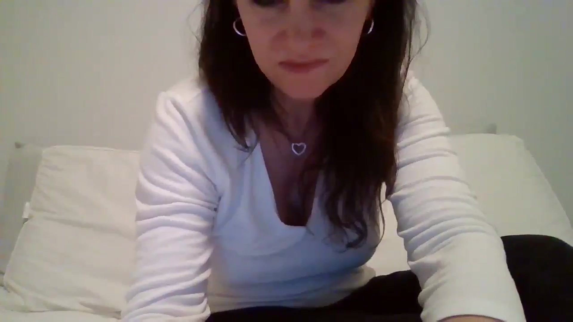 Gallery image thumbnail from LVDOLL's myfreecams stream on, 04/22/2026, 06:24 image 9 of 20