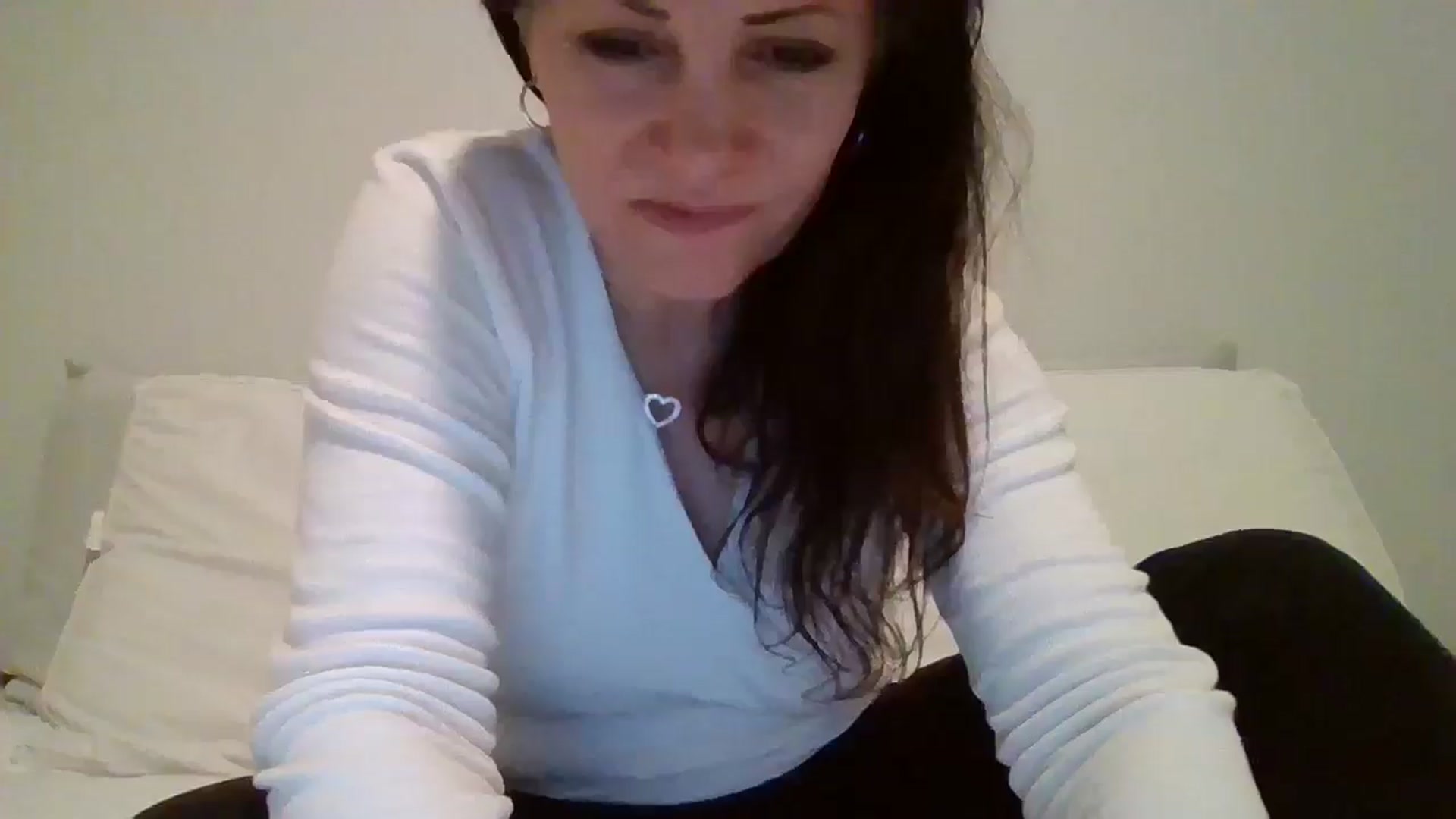 Gallery image thumbnail from LVDOLL's myfreecams stream on, 04/22/2026, 06:24 image 13 of 20