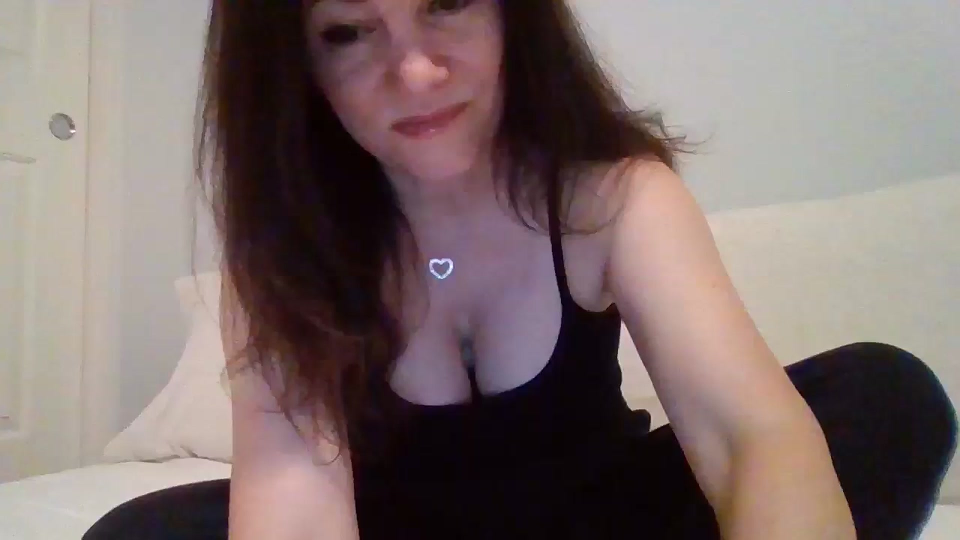 Gallery image thumbnail from LVDOLL's myfreecams stream on, 04/23/2026, 05:01 image 3 of 20