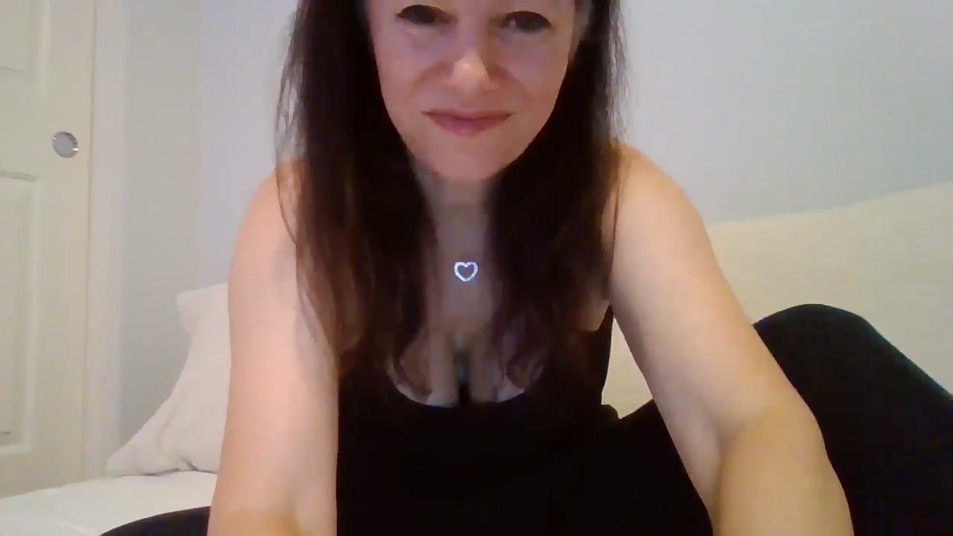 Gallery image thumbnail from LVDOLL's myfreecams stream on, 04/23/2026, 05:01 image 14 of 20