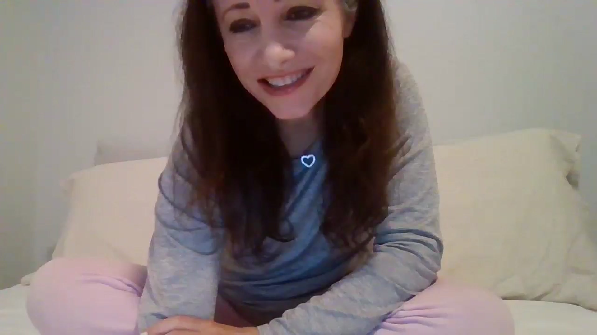 Gallery image thumbnail from LVDOLL's myfreecams stream on, 04/24/2026, 03:27 image 14 of 20