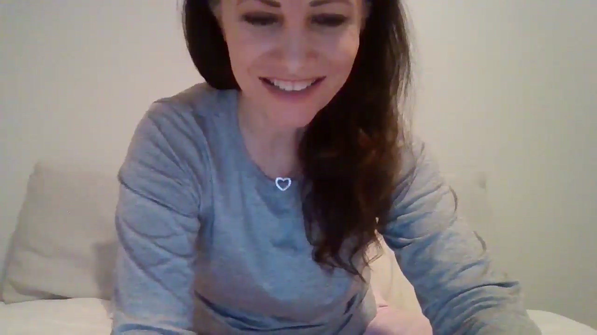 Gallery image thumbnail from LVDOLL's myfreecams stream on, 04/24/2026, 05:32 image 20 of 20