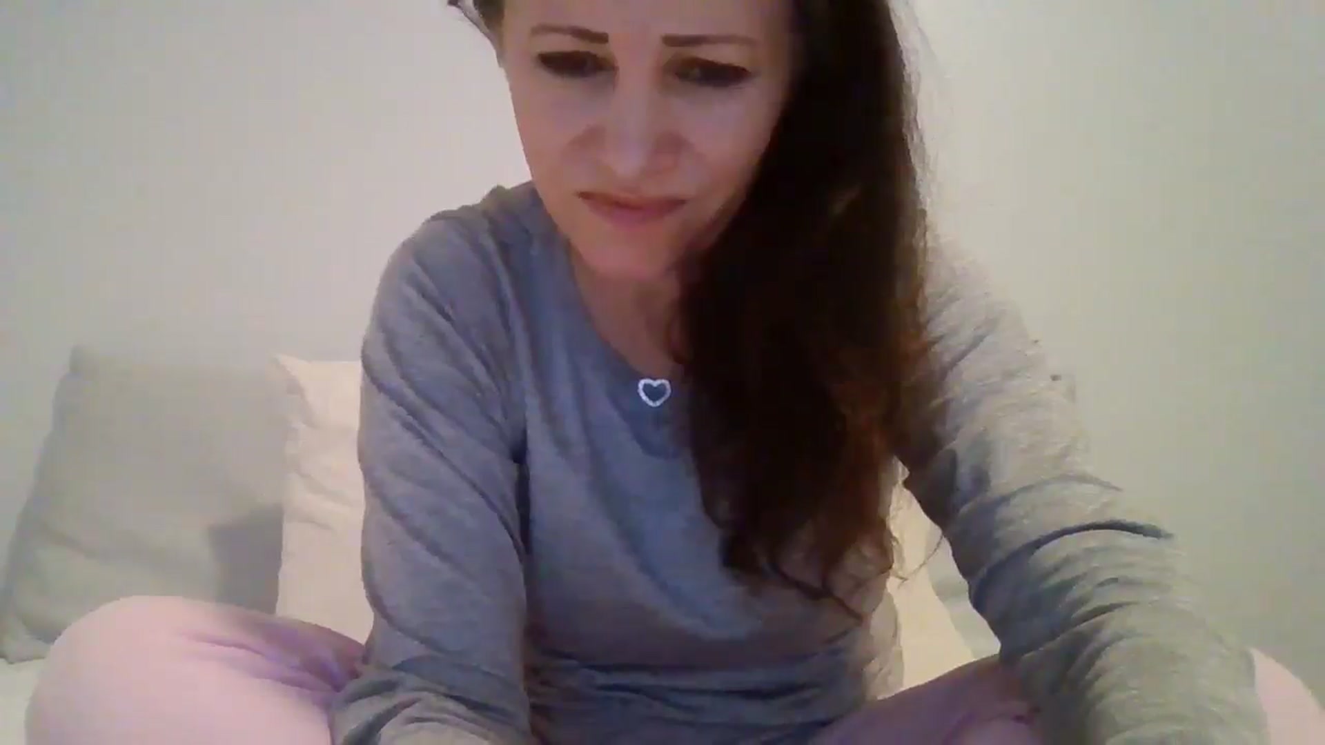 Gallery image thumbnail from LVDOLL's myfreecams stream on, 04/24/2026, 05:32 image 16 of 20