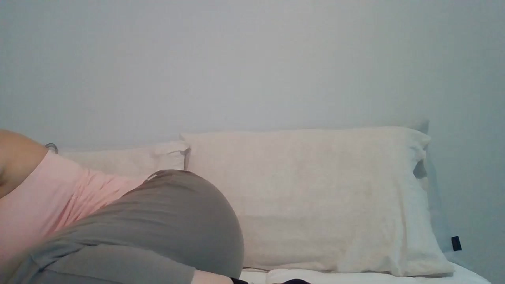 Gallery image thumbnail from LVDOLL's myfreecams stream on, 04/25/2026, 02:15 image 1 of 20