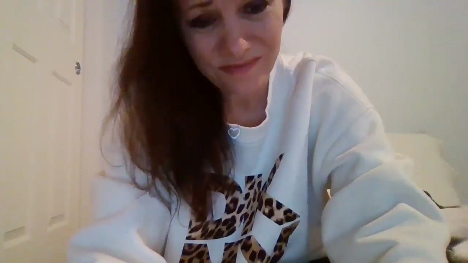 Gallery image thumbnail from LVDOLL's myfreecams stream on, 04/27/2026, 05:09 image 17 of 20