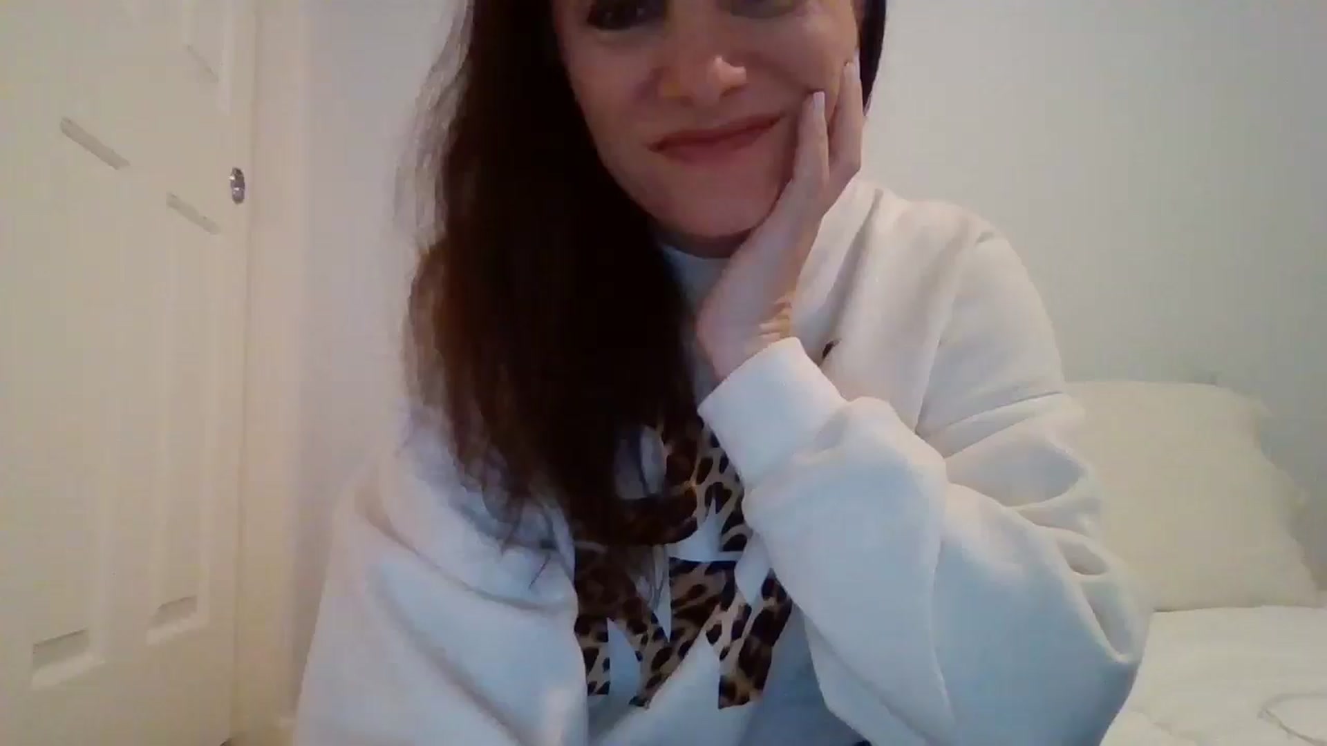 Gallery image thumbnail from LVDOLL's myfreecams stream on, 04/27/2026, 05:09 image 1 of 20