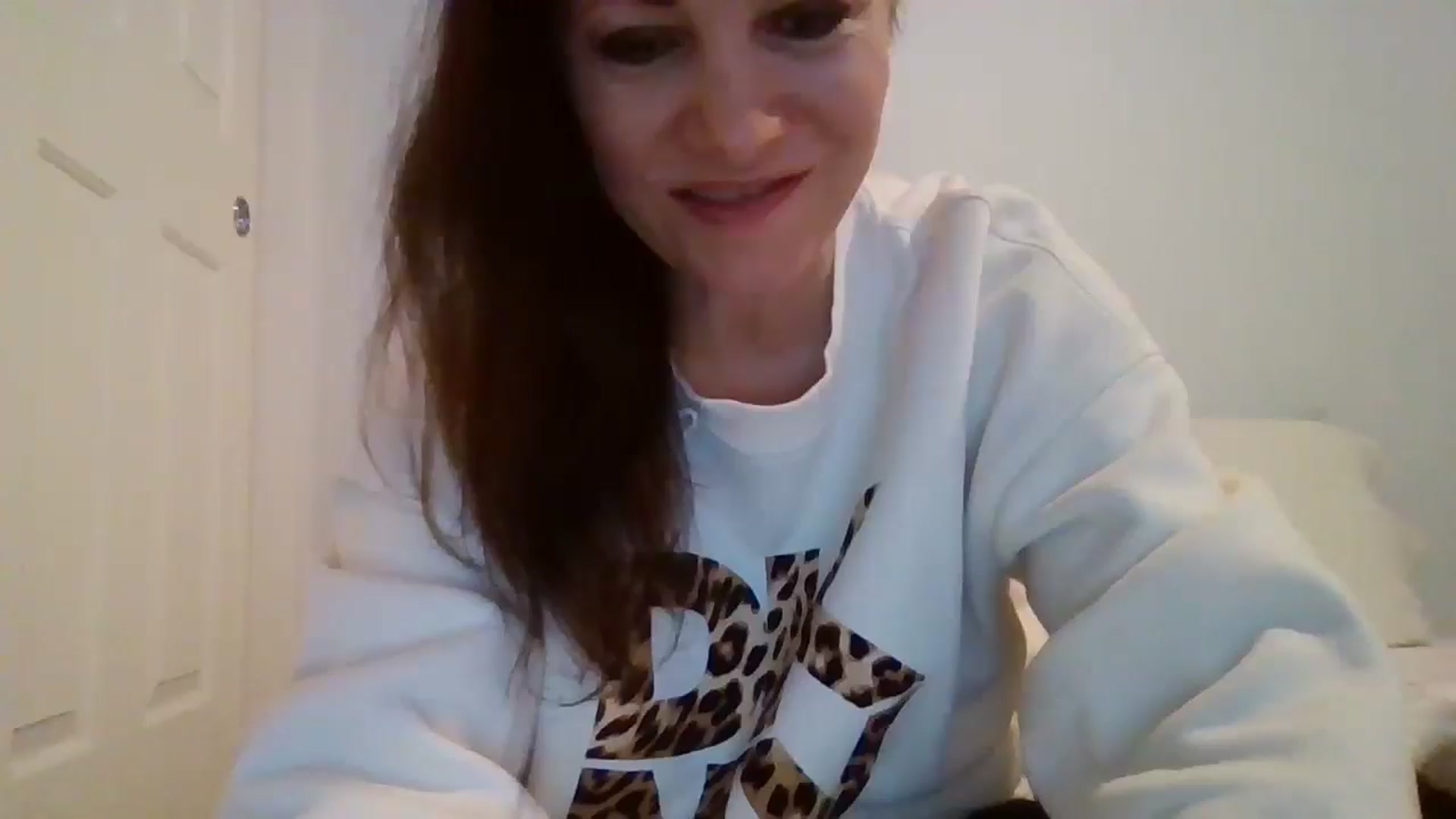 Gallery image thumbnail from LVDOLL's myfreecams stream on, 04/27/2026, 05:09 image 15 of 20