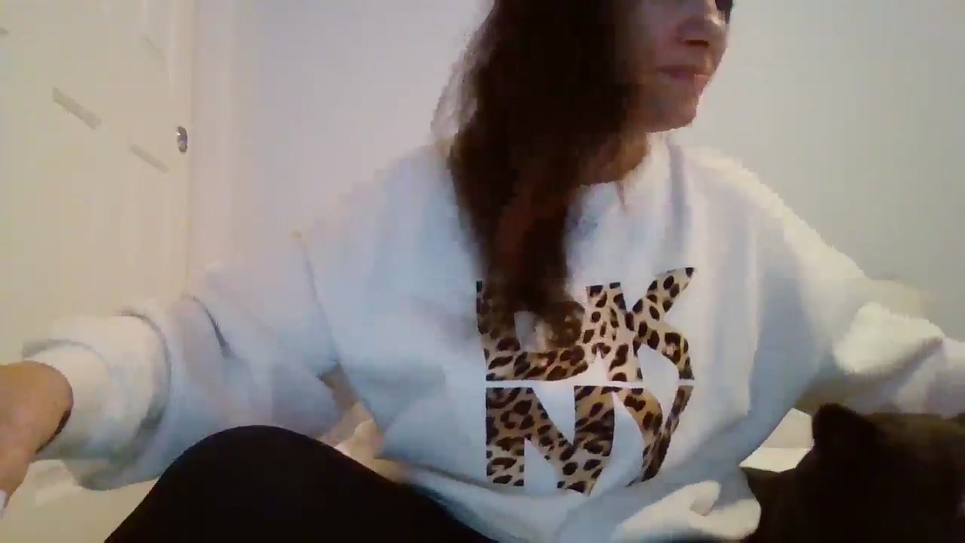 Gallery image thumbnail from LVDOLL's myfreecams stream on, 04/27/2026, 05:09 image 11 of 20