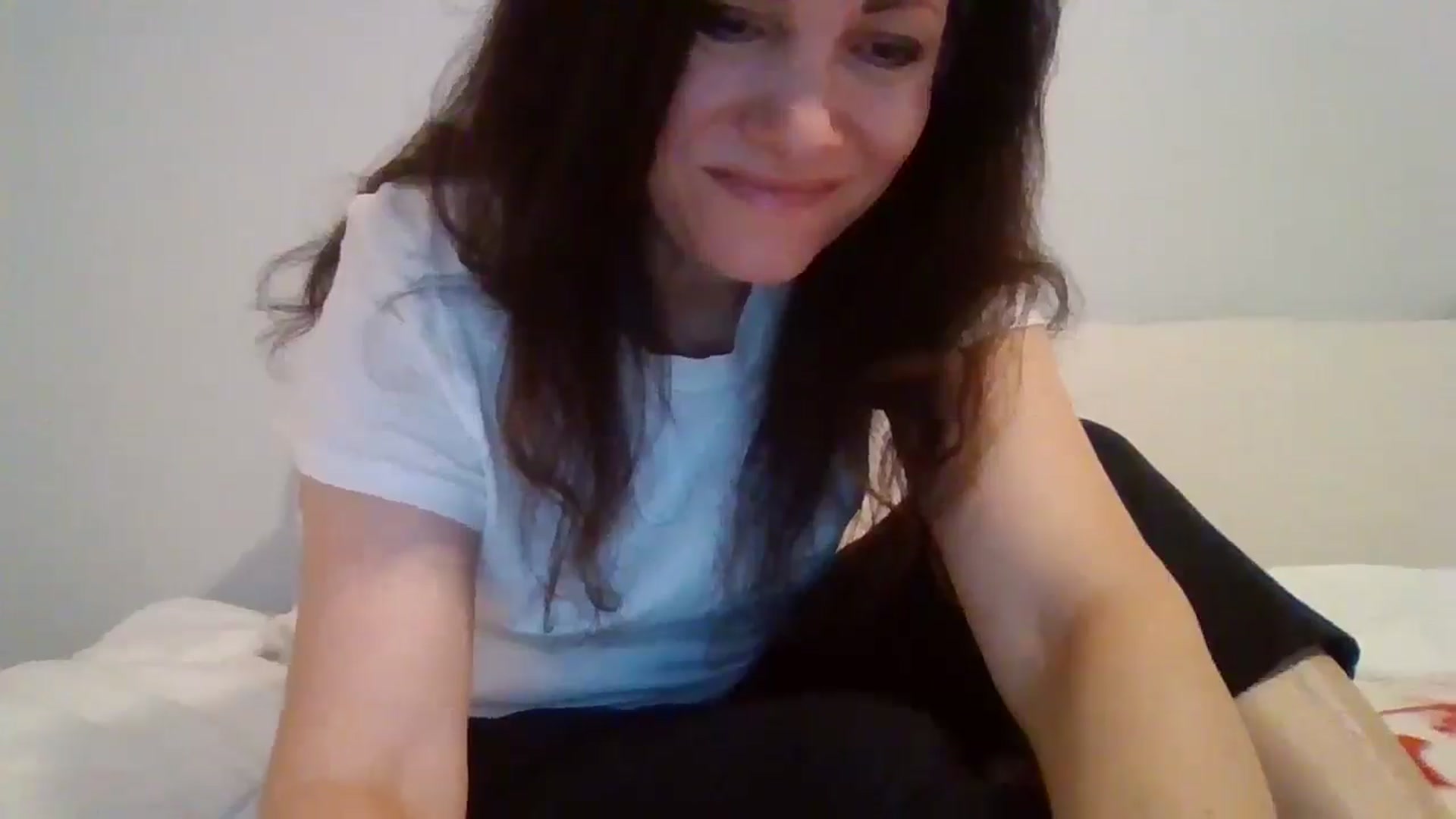 Gallery image thumbnail from LVDOLL's myfreecams stream on, 04/29/2026, 04:15 image 8 of 20