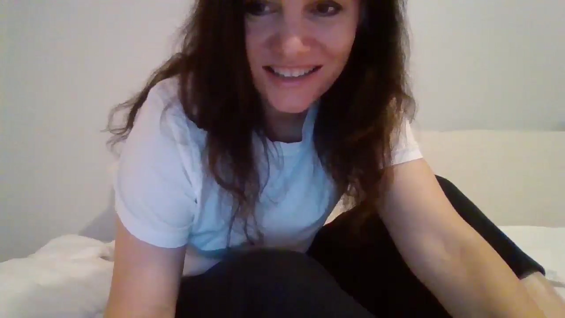 Gallery image thumbnail from LVDOLL's myfreecams stream on, 04/29/2026, 04:15 image 3 of 20