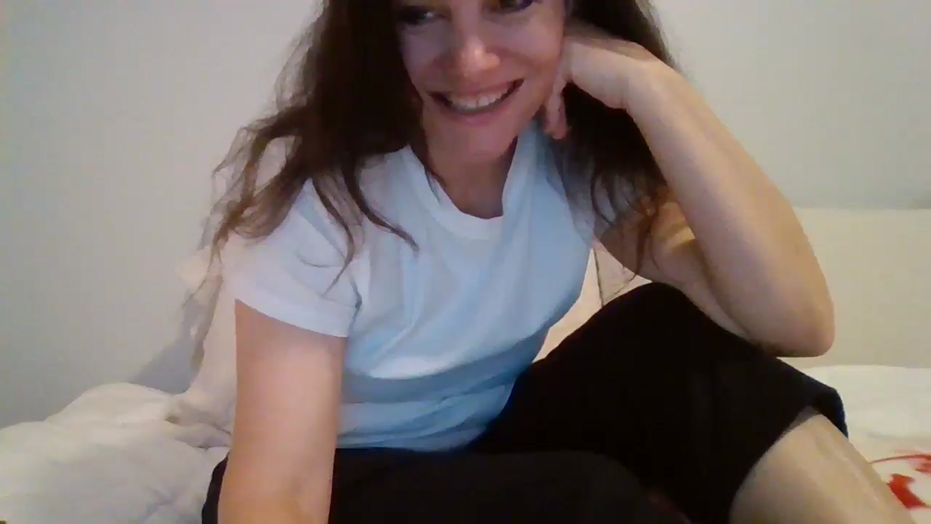 Gallery image thumbnail from LVDOLL's myfreecams stream on, 04/29/2026, 04:15 image 16 of 20