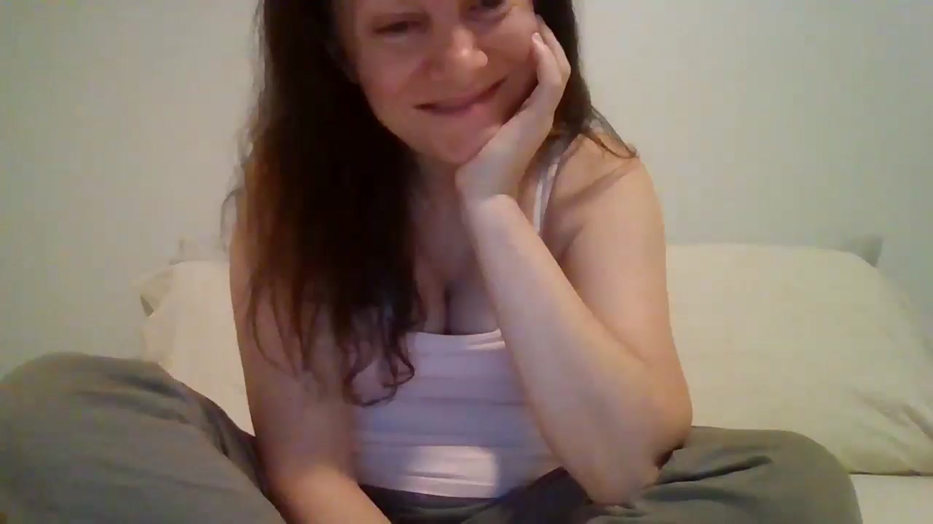 Gallery image thumbnail from LVDOLL's myfreecams stream on, 05/01/2026, 04:47 image 16 of 20