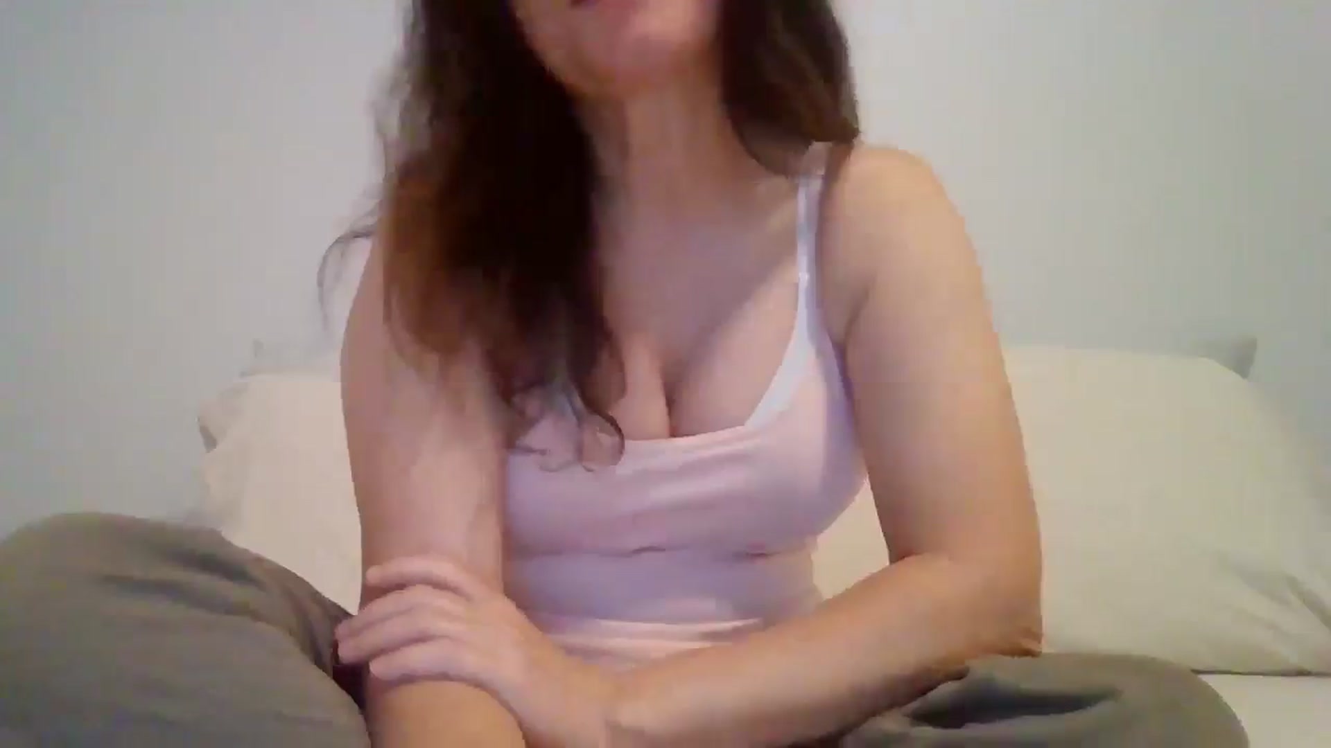 Gallery image thumbnail from LVDOLL's myfreecams stream on, 05/01/2026, 04:47 image 17 of 20