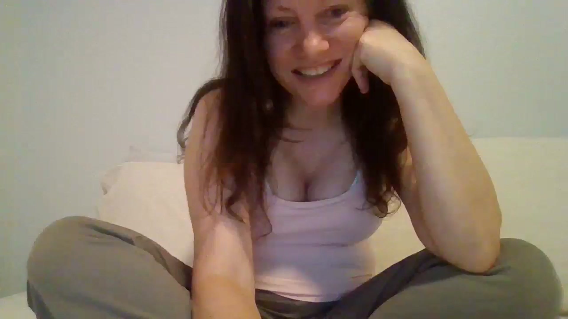 Gallery image thumbnail from LVDOLL's myfreecams stream on, 05/01/2026, 06:11 image 12 of 20