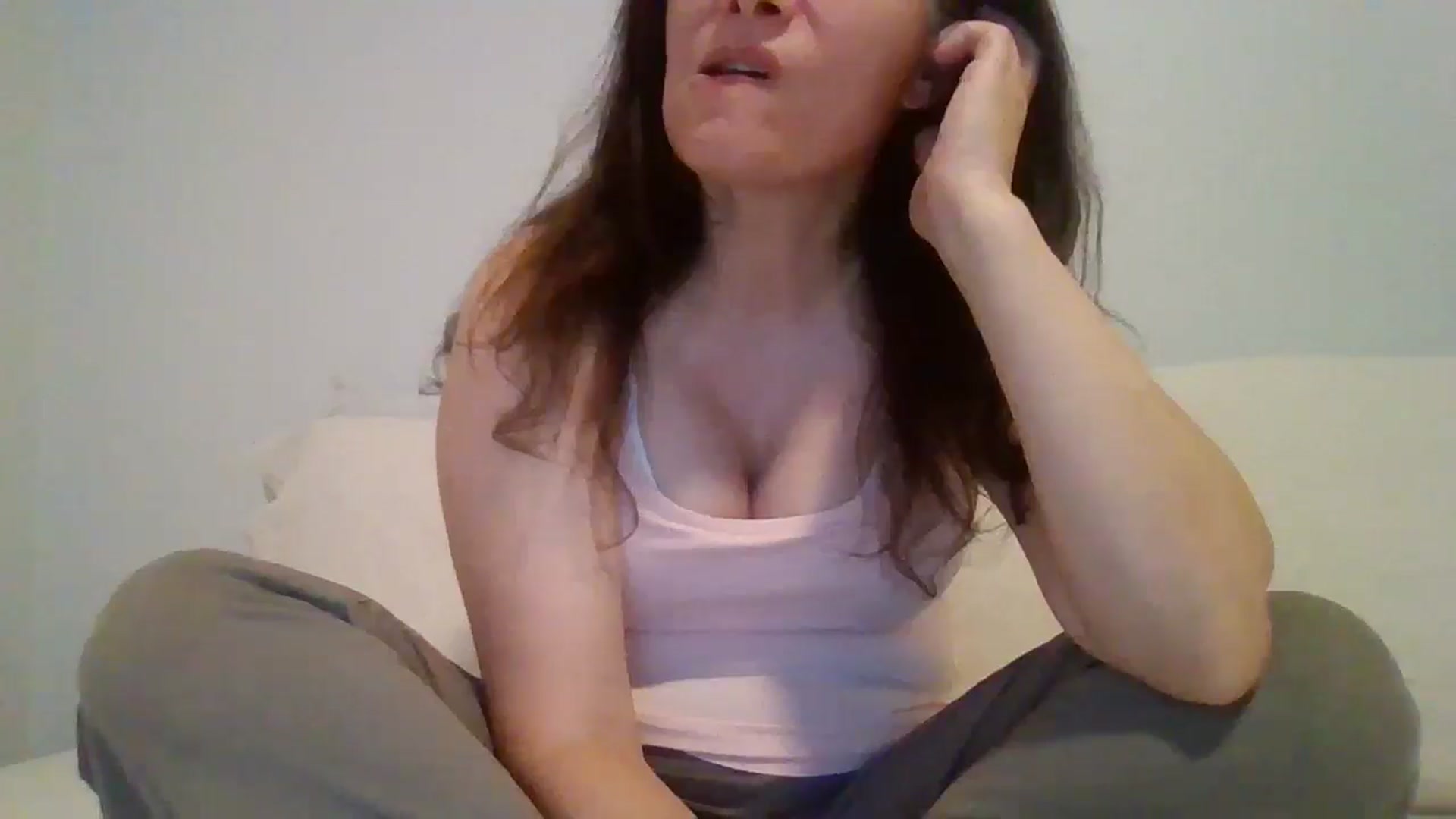 Gallery image thumbnail from LVDOLL's myfreecams stream on, 05/01/2026, 06:11 image 11 of 20