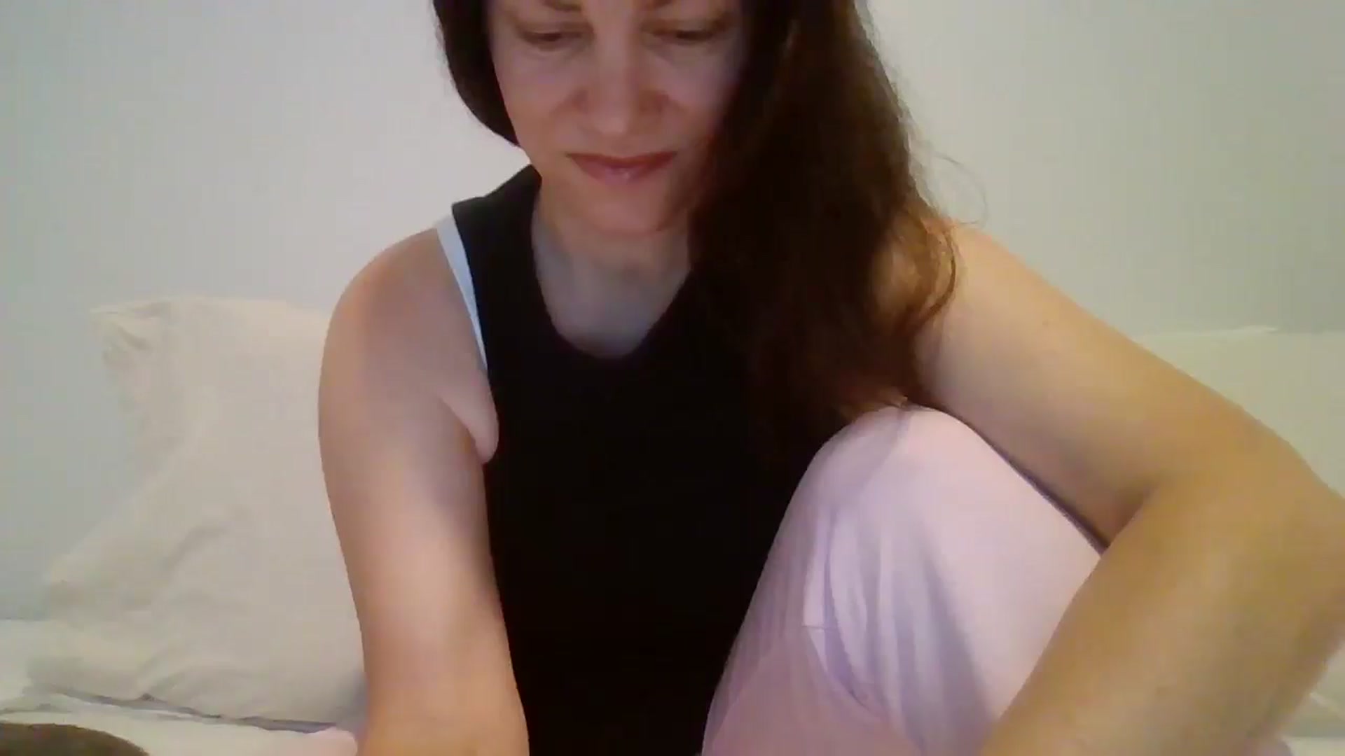 Gallery image thumbnail from LVDOLL's myfreecams stream on, 05/04/2026, 04:59 image 18 of 20