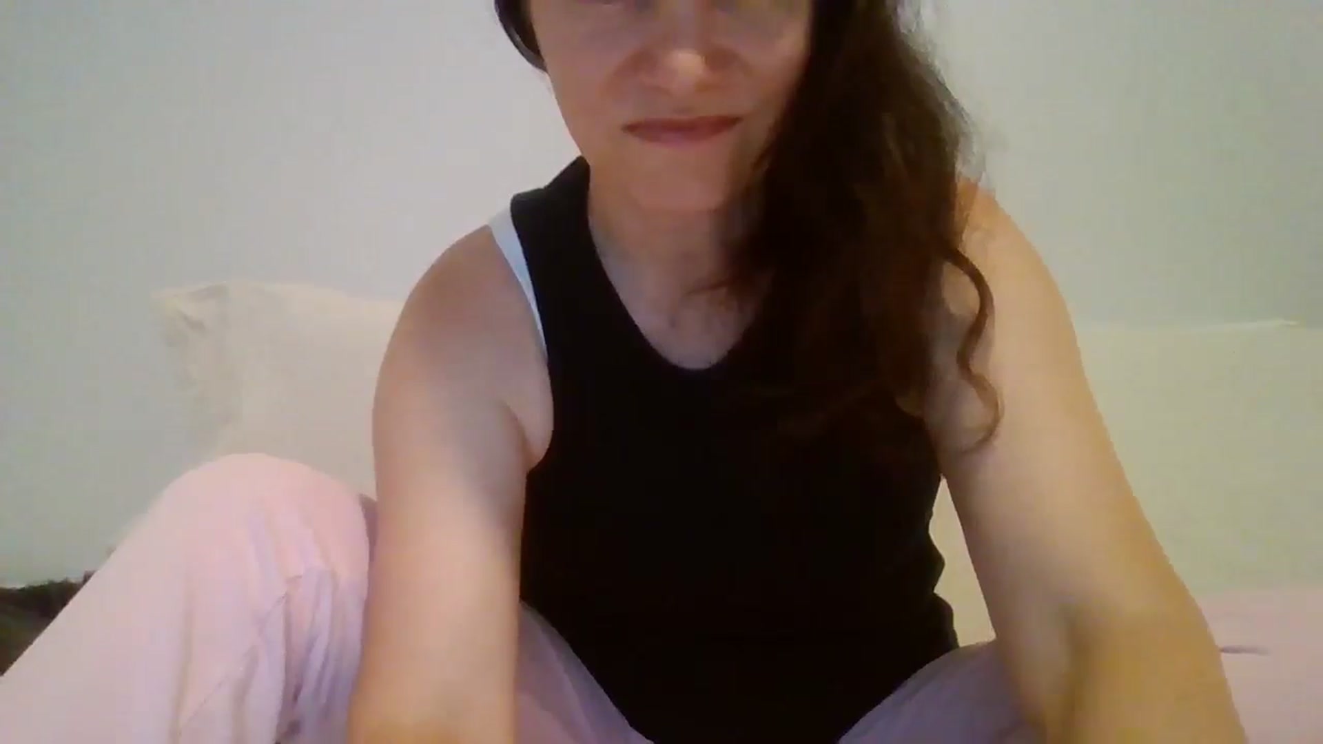 Gallery image thumbnail from LVDOLL's myfreecams stream on, 05/04/2026, 04:59 image 2 of 20