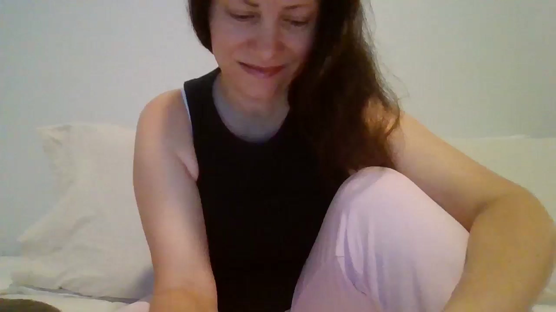 Gallery image thumbnail from LVDOLL's myfreecams stream on, 05/04/2026, 04:59 image 17 of 20