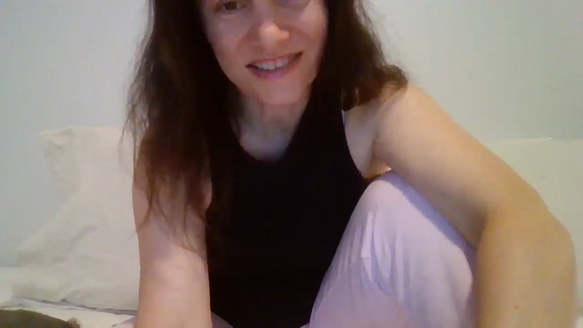 Gallery image thumbnail from LVDOLL's myfreecams stream on, 05/04/2026, 04:59 image 15 of 20