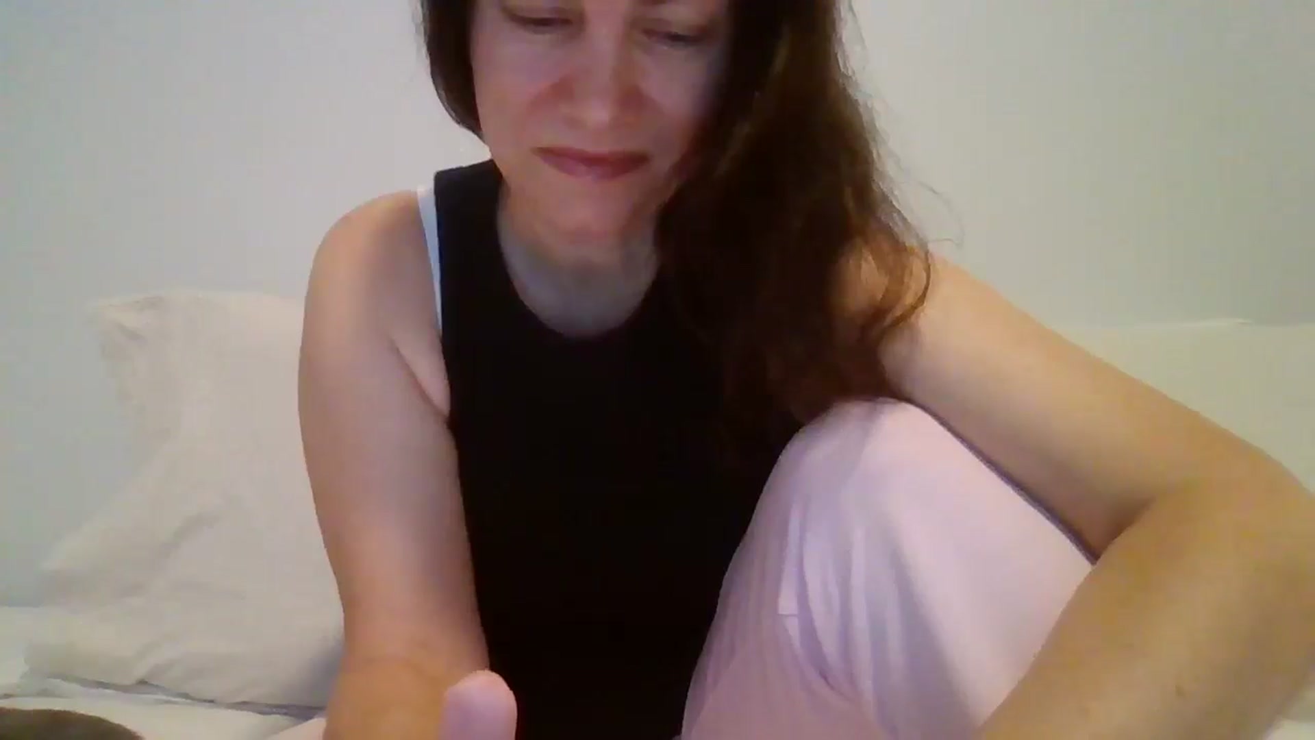 Gallery image thumbnail from LVDOLL's myfreecams stream on, 05/04/2026, 04:59 image 19 of 20