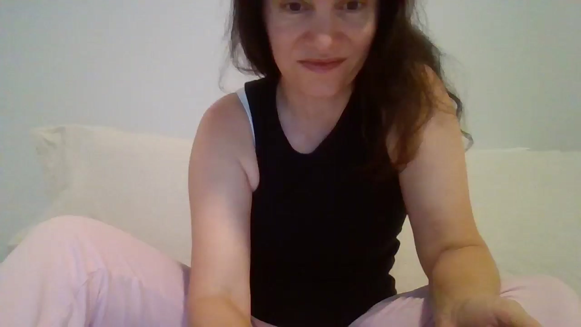Gallery image thumbnail from LVDOLL's myfreecams stream on, 05/04/2026, 04:59 image 5 of 20