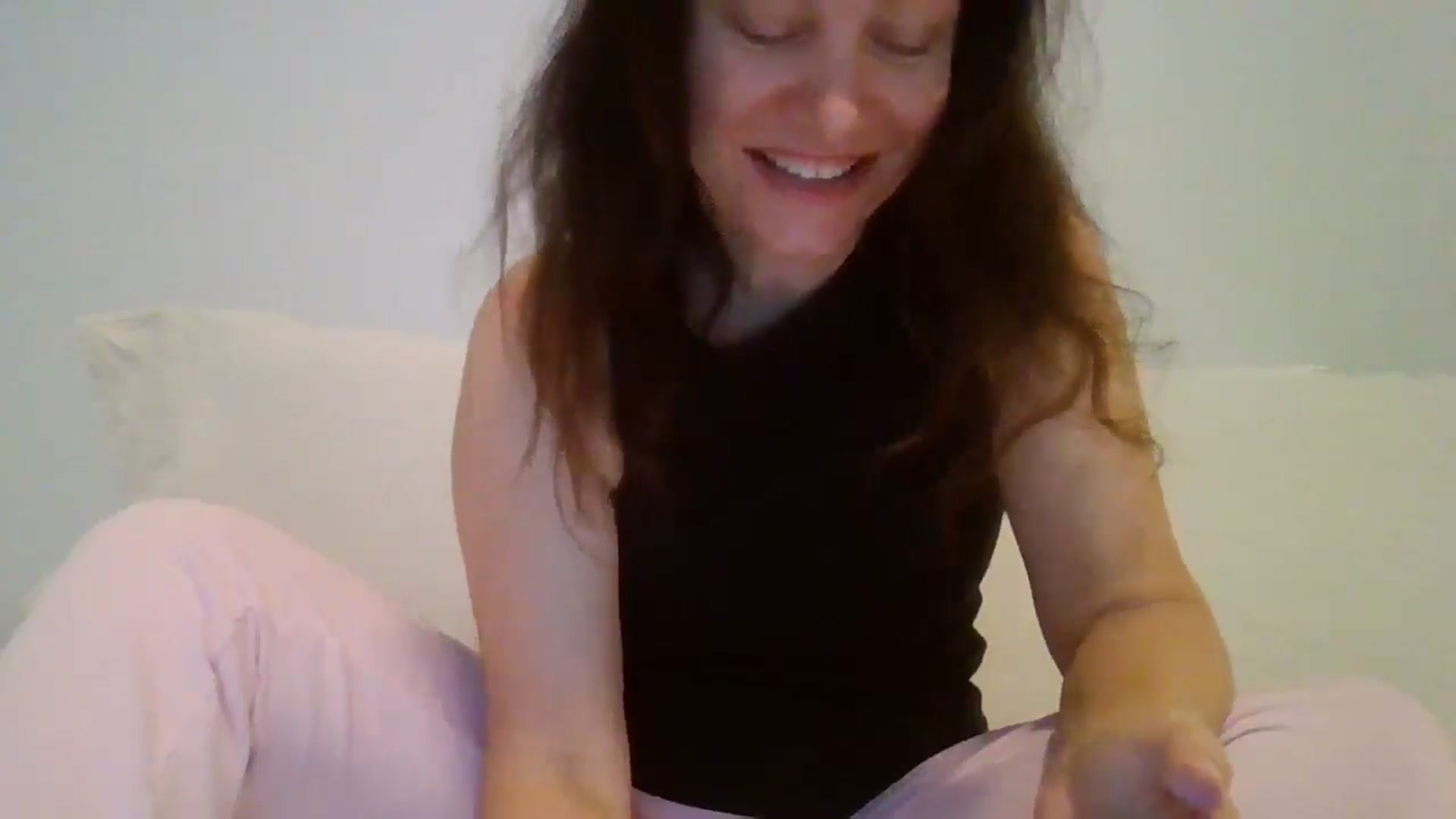 Gallery image thumbnail from LVDOLL's myfreecams stream on, 05/04/2026, 04:59 image 6 of 20