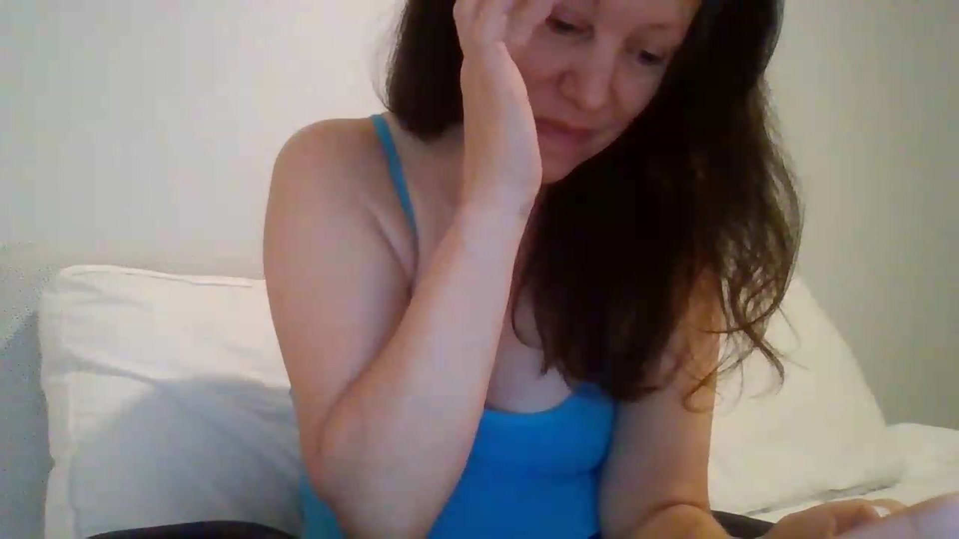 Gallery image thumbnail from LVDOLL's myfreecams stream on, 05/19/2026, 06:22 image 19 of 20