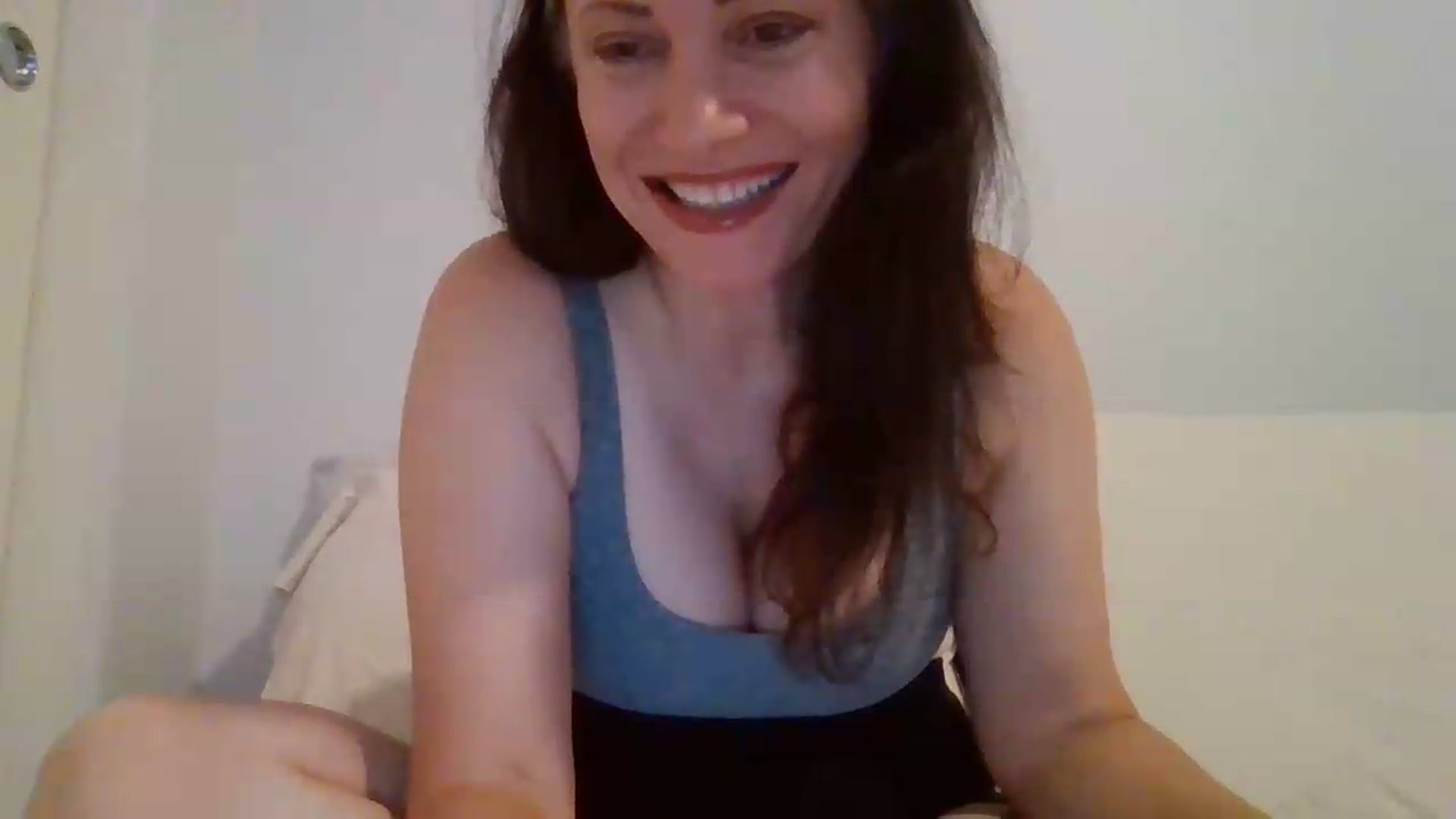 Gallery image thumbnail from LVDOLL's myfreecams stream on, 05/24/2026, 05:13 image 9 of 20