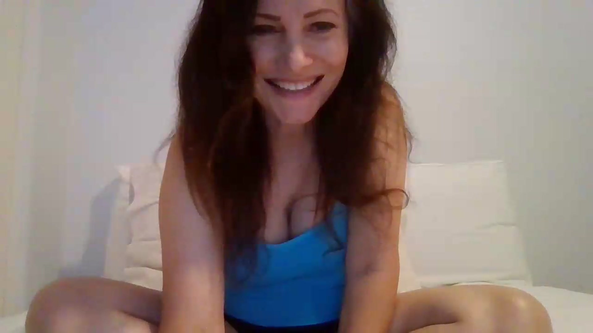 Gallery image thumbnail from LVDOLL's myfreecams stream on, 05/25/2026, 05:22 image 13 of 20