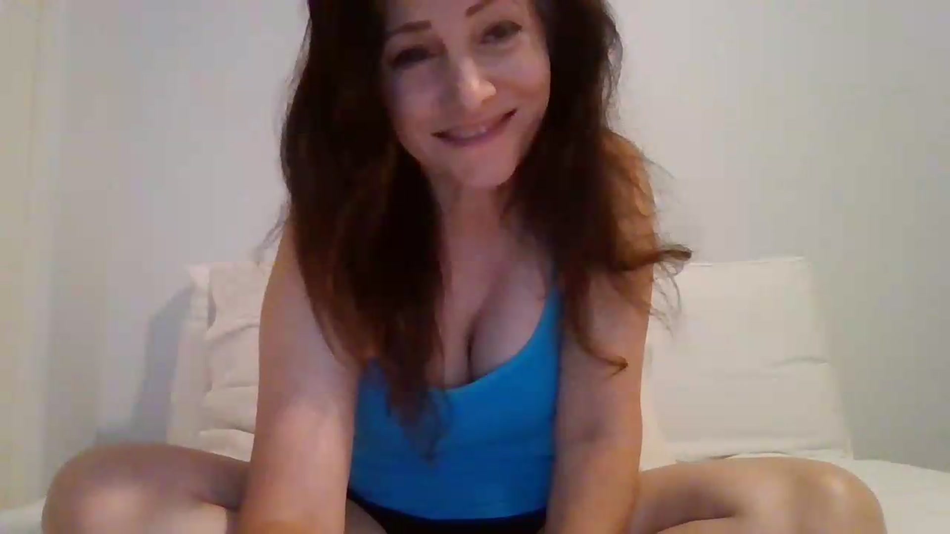 Gallery image thumbnail from LVDOLL's myfreecams stream on, 05/25/2026, 05:22 image 11 of 20
