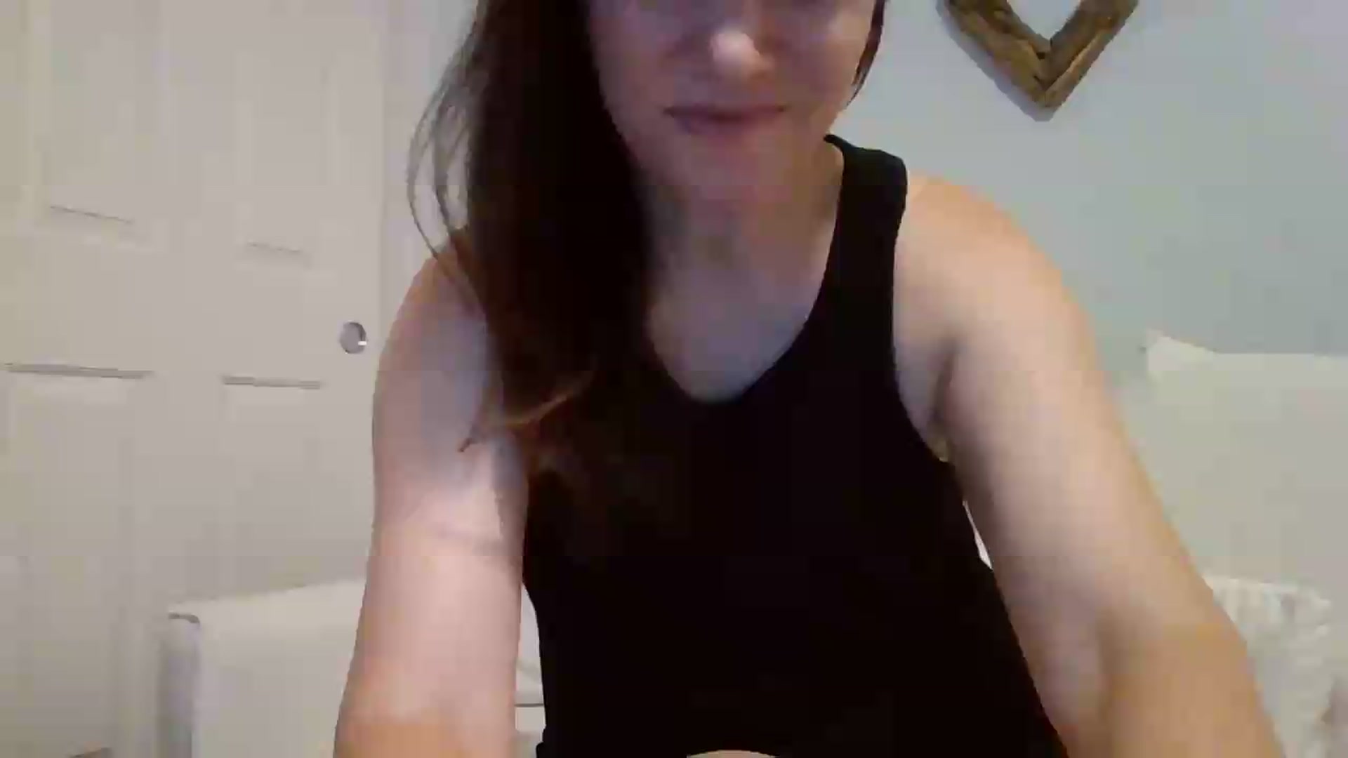 Gallery image thumbnail from LVDOLL's myfreecams stream on, 06/11/2026, 04:49 image 12 of 20
