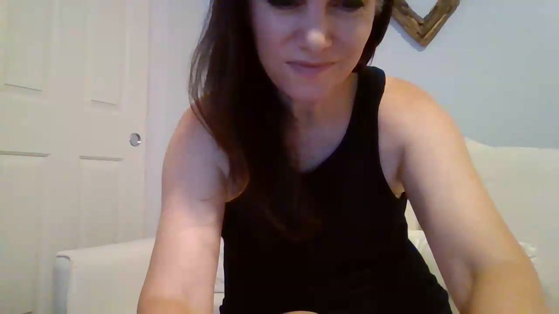 Gallery image thumbnail from LVDOLL's myfreecams stream on, 06/11/2026, 04:49 image 19 of 20