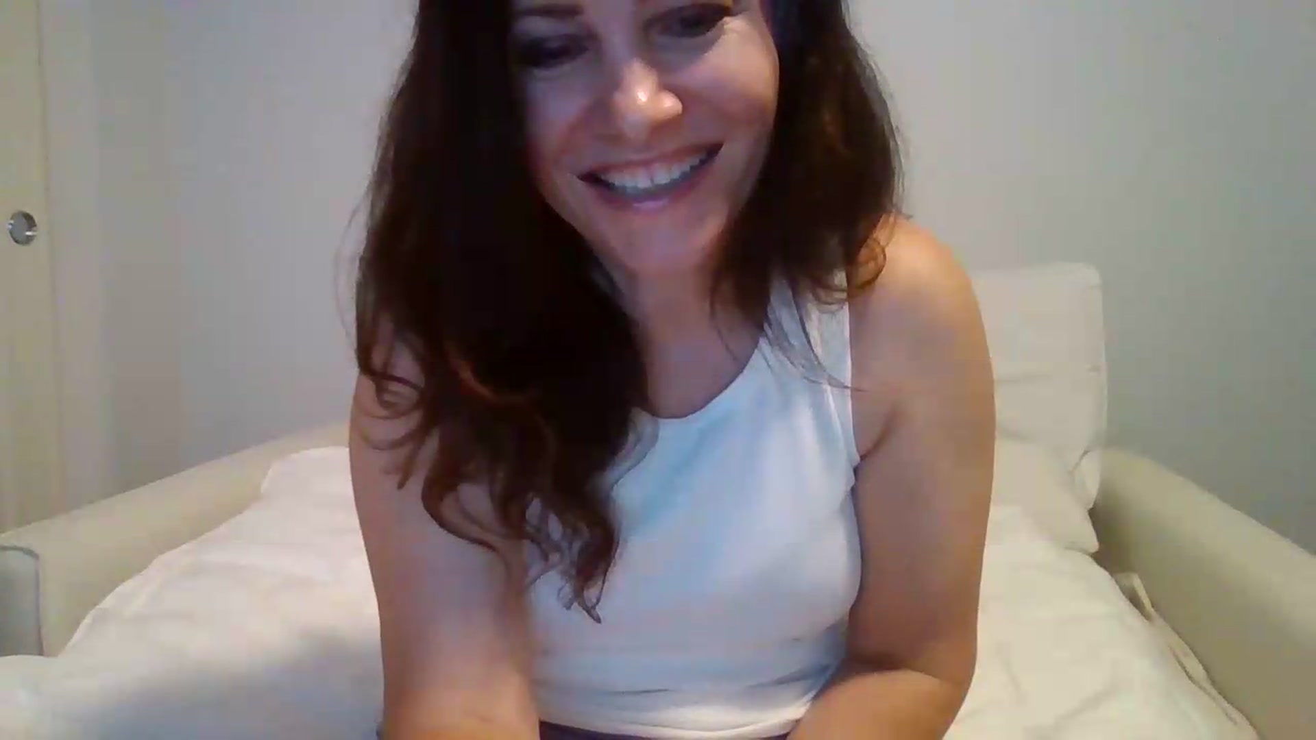 Gallery image thumbnail from LVDOLL's myfreecams stream on, 06/16/2026, 05:07 image 14 of 20
