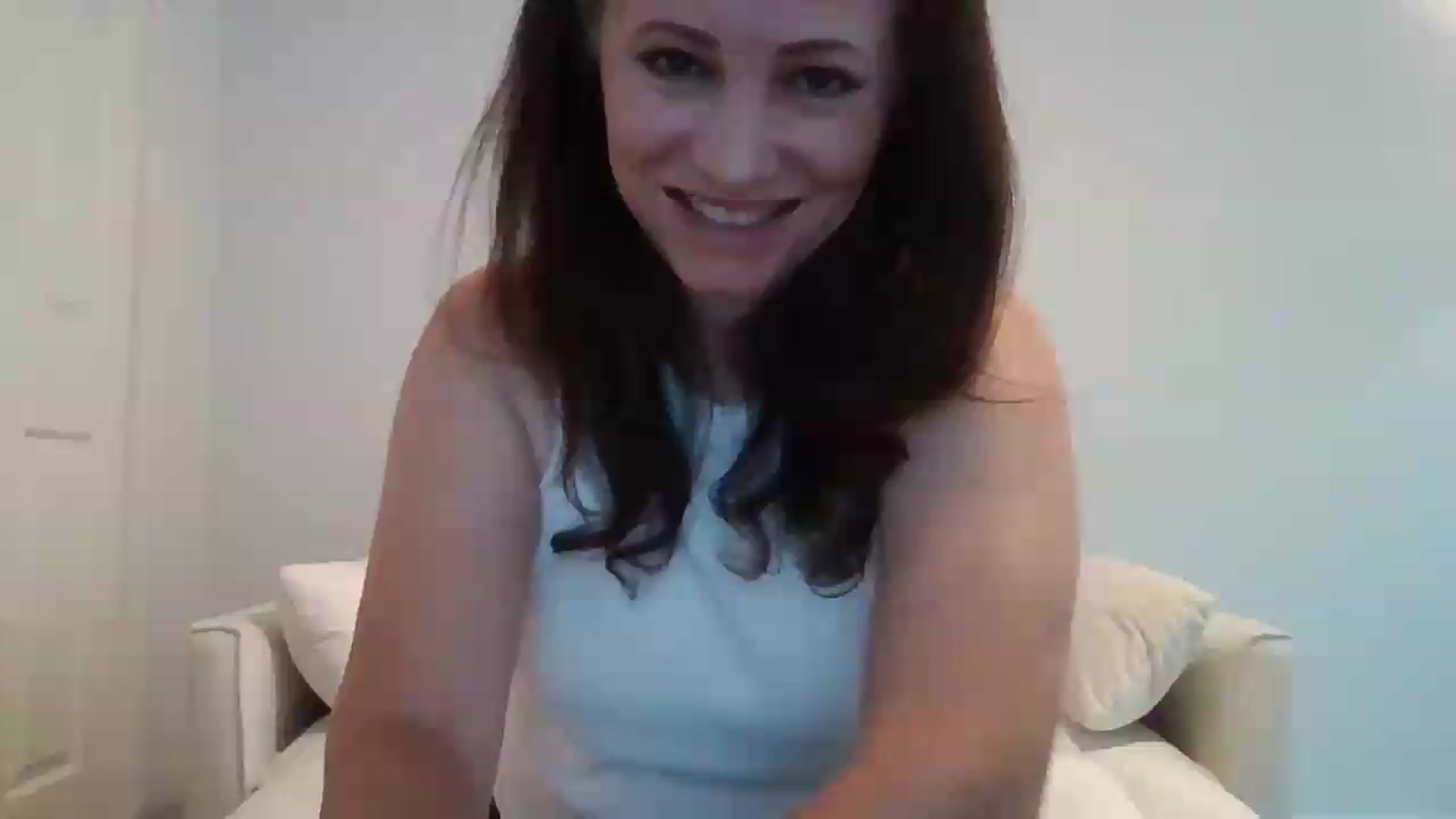 Gallery image thumbnail from LVDOLL's myfreecams stream on, 06/19/2026, 01:52 image 17 of 20