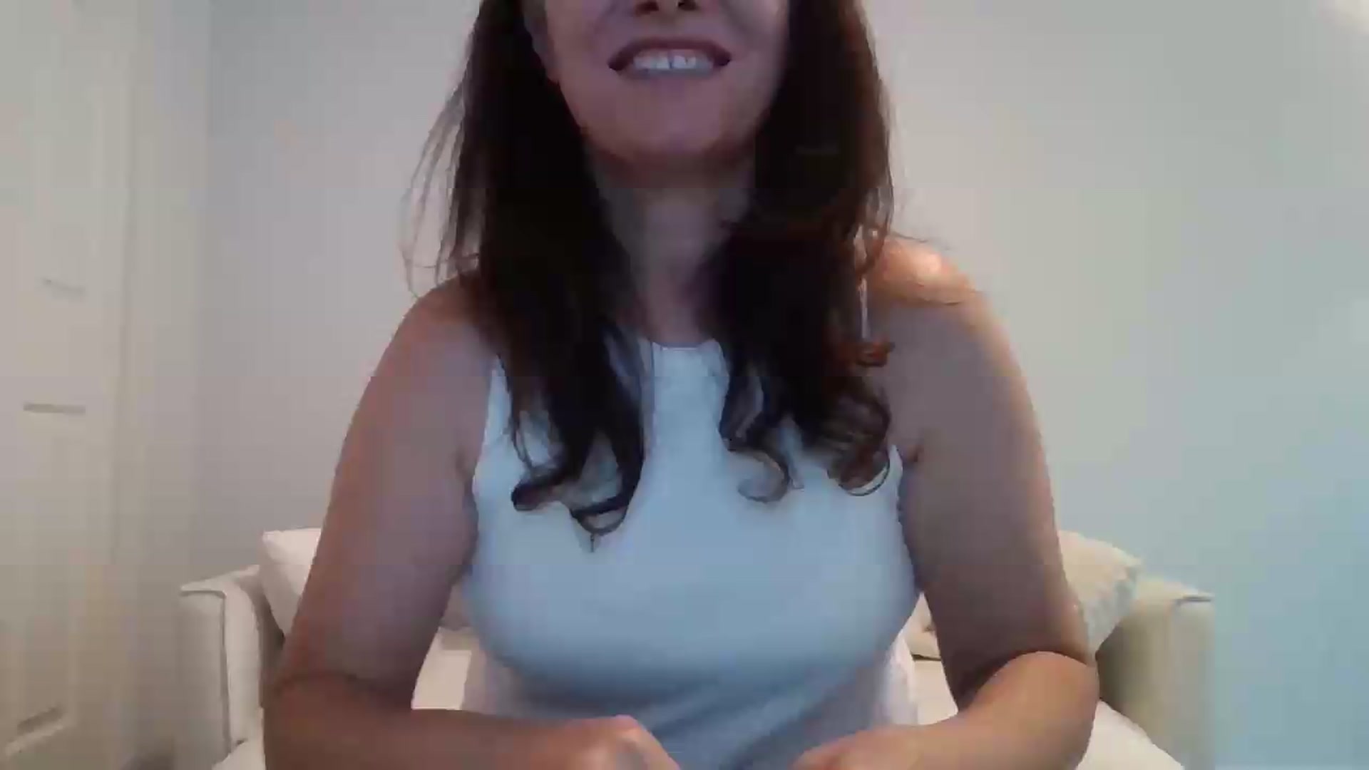 Gallery image thumbnail from LVDOLL's myfreecams stream on, 06/19/2026, 01:52 image 18 of 20