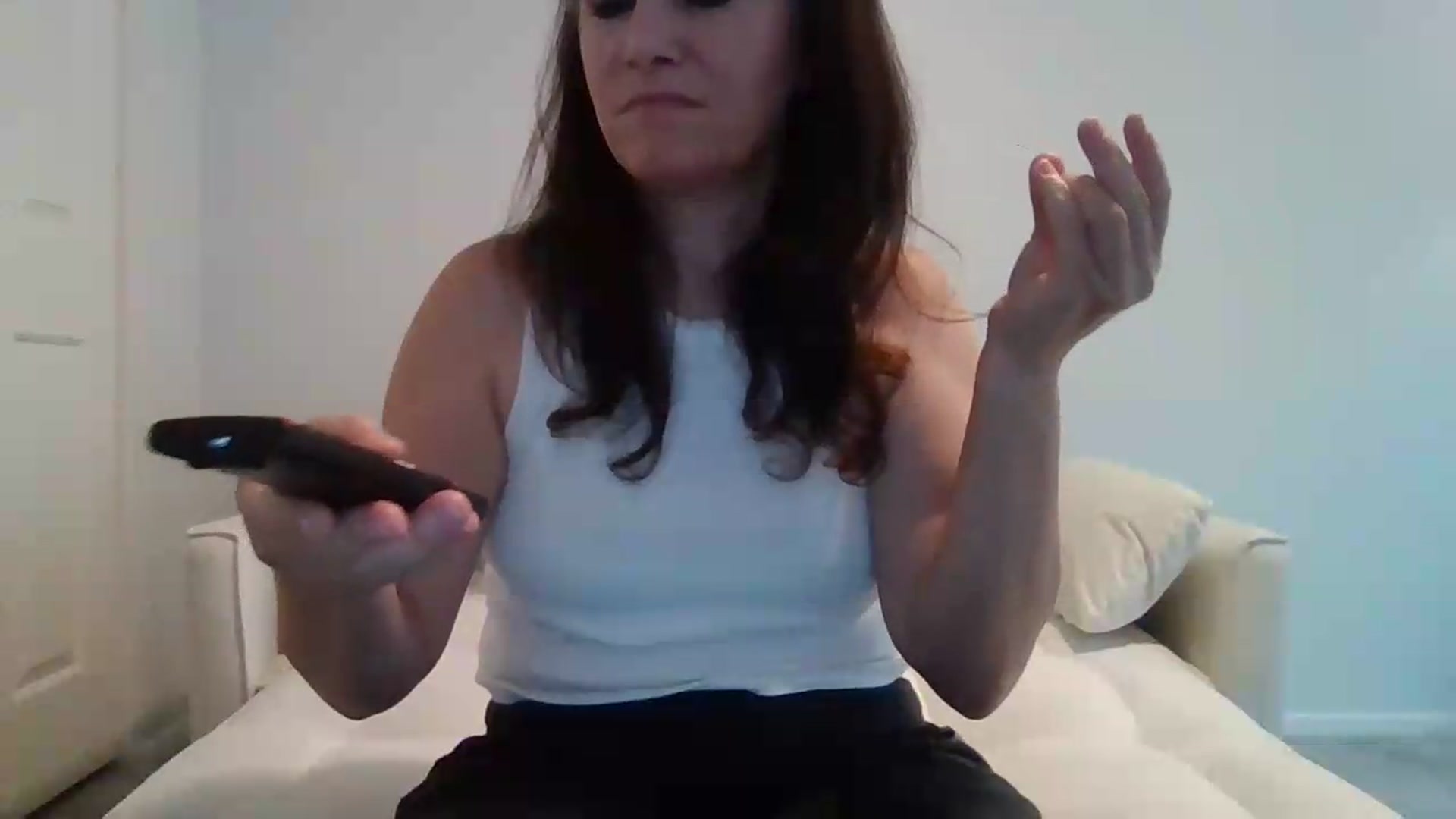 Gallery image thumbnail from LVDOLL's myfreecams stream on, 06/19/2026, 01:52 image 8 of 20