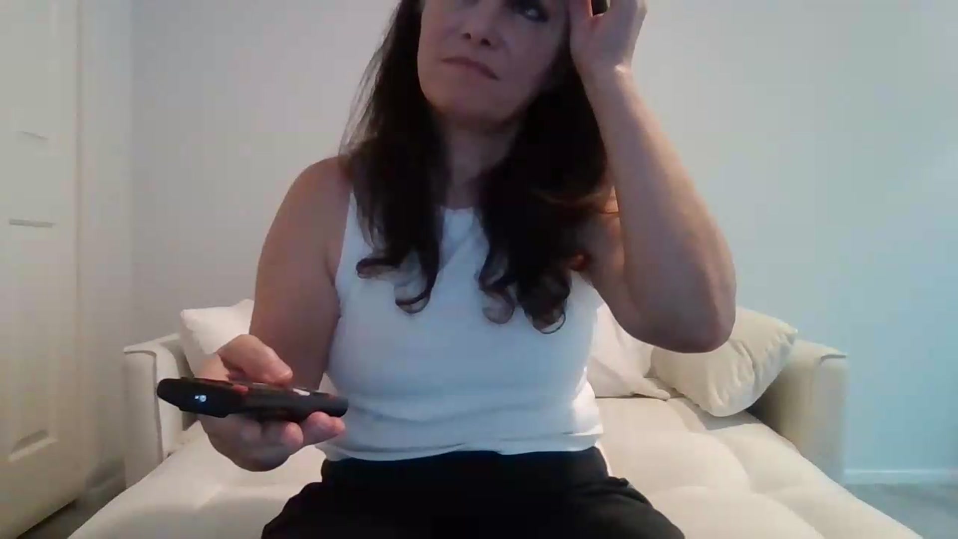 Gallery image thumbnail from LVDOLL's myfreecams stream on, 06/19/2026, 01:52 image 7 of 20