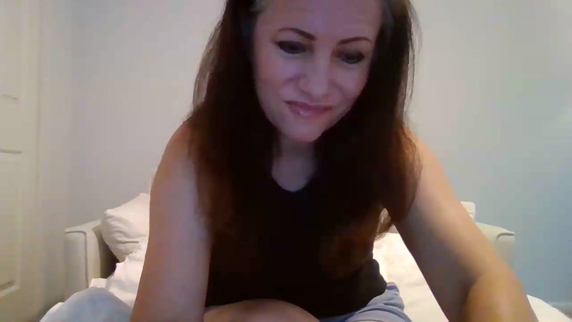 Gallery image thumbnail from LVDOLL's myfreecams stream on, 06/20/2026, 02:47 image 20 of 20